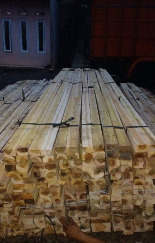 Kayu Kaso 5×7 4 Meter Batangan